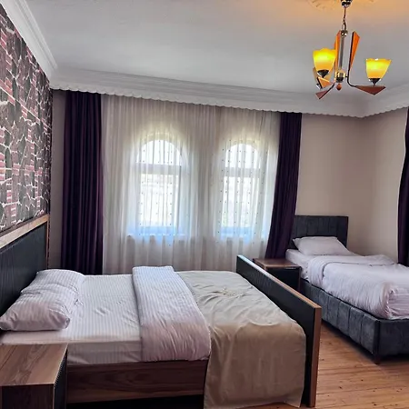 Tombak Cappadocia Cavusin